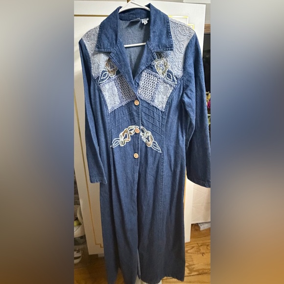 Vintage Styleworks Denim Embroidered Lace Dress/Duster